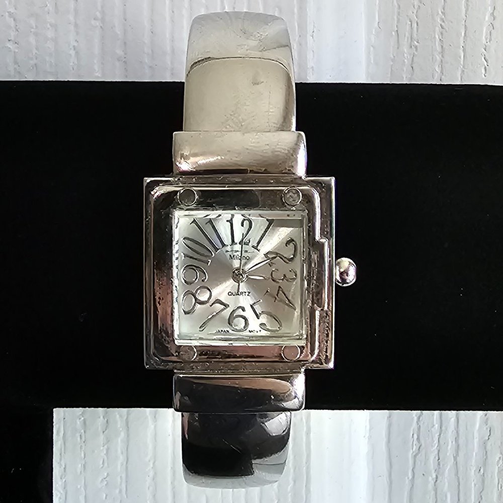Lady's Milano Quartz Silver Tone Cuff Watch - Picture 3 of 16